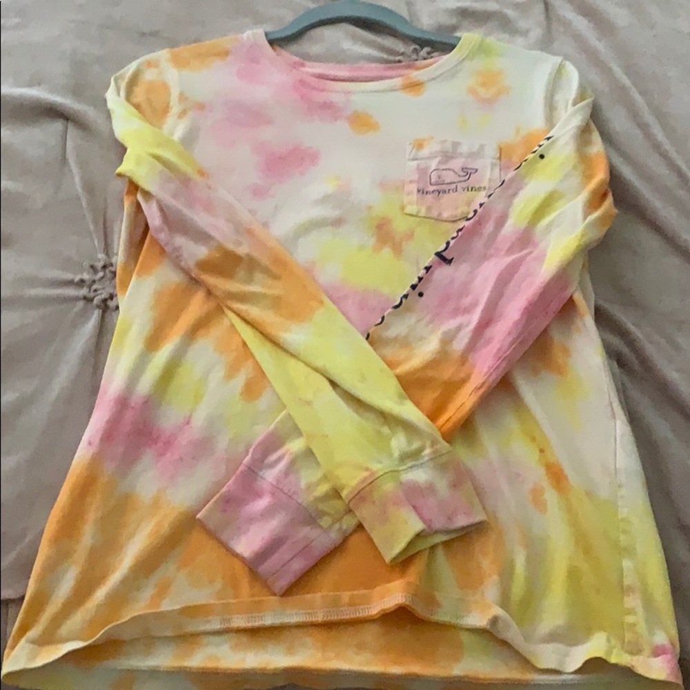 UNIQUE TIE-DYE VINEYARD VINES LONG-SLEEVE